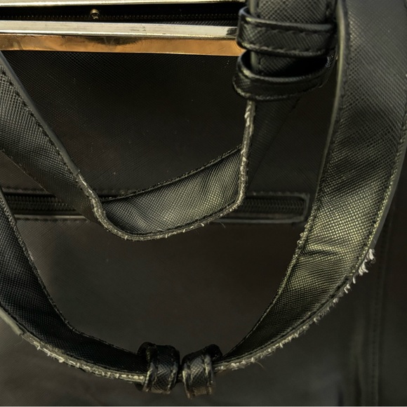 Christian Lacroix vegan leather shoulder bag - Picture 4 of 6